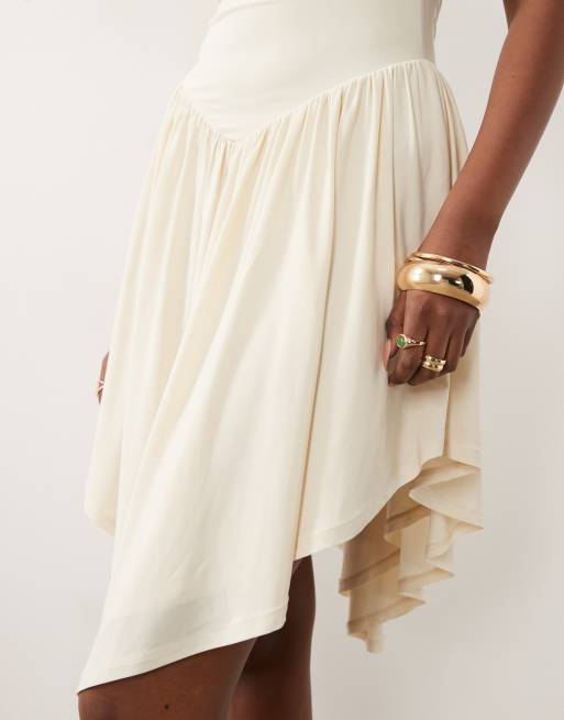 ASOS DESIGN - Robe courte près du corps à taille basse et encolure carrée avec ourlet mouchoir - Naturel, 3 de 4