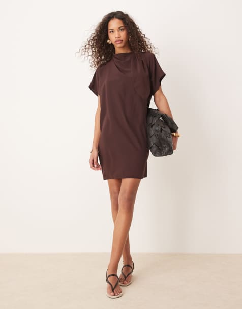 ASOS DESIGN - Robe courte près du corps avec lien à l'encolure - Marron chocolat - view 1