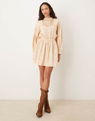 Robe courte rétro à col montant, empiècements et bordures en dentelle-Multicolore 32