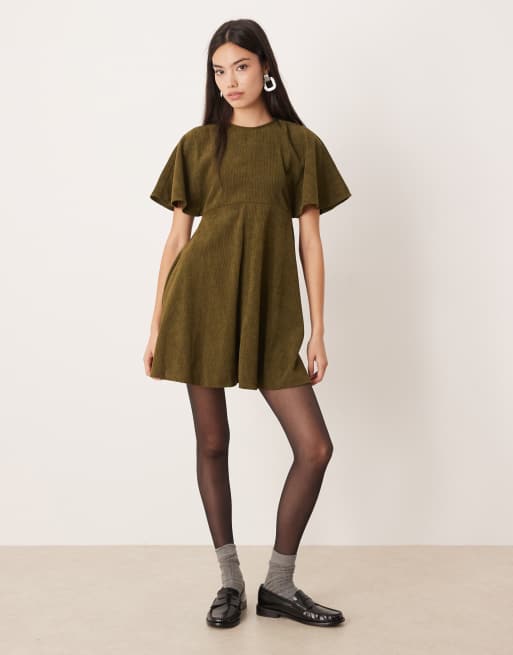 ASOS DESIGN - Robe courte style t-shirt en velours côtelé avec coutures apparentes - Vert foncé, 3 de 4