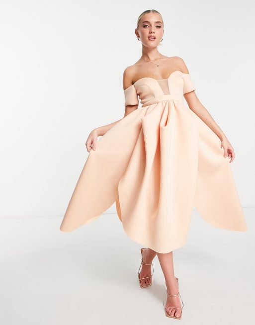 ASOS DESIGN Robe de bal de promo mi longue enveloppante paules d nud es et empi cement en tulle Blush