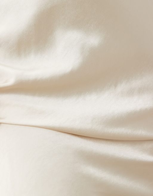 ASOS DESIGN - Robe de mariée longue en satin avec manches chauve-souris - Ivoire, 3 de 4