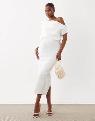 Robe de mariée mi-longue en imitation néoprène avec encolure fantaisie - Blanc 36
