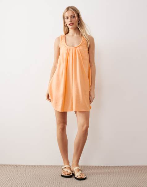 ASOS DESIGN - Robe d'été courte à encolure dégagée froncée en tissu technique - Orange spritz - view 1