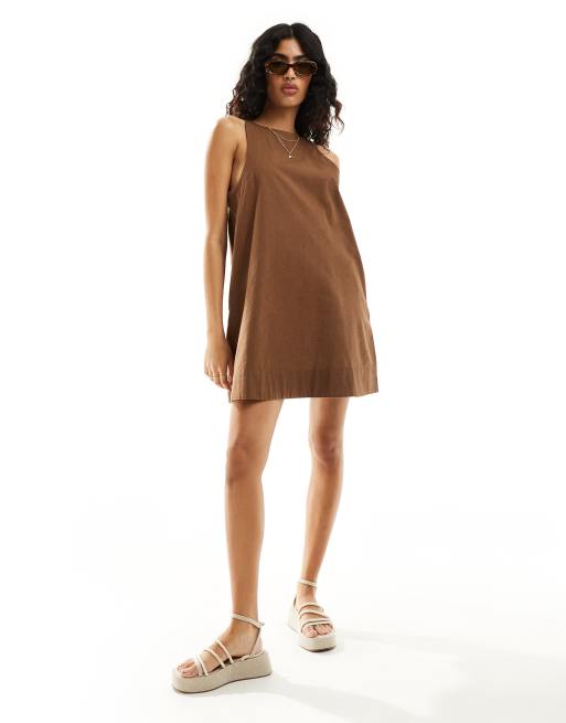 Robe avec un col shop