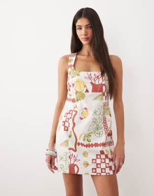 Robe d'été courte moulante à encolure carrée et imprimé fraise varié-Multicolore 34