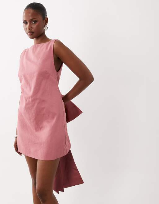 ASOS DESIGN - Robe droite courte à encolure bateau avec dos ouvert et nœud - Rose, 3 de 4
