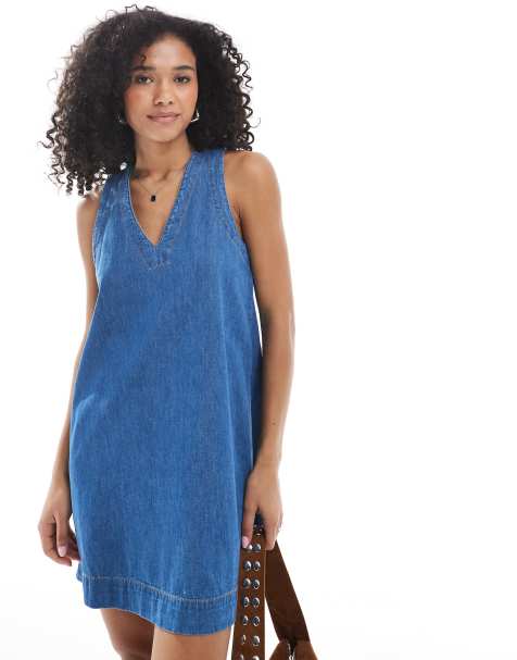 ASOS DESIGN - Robe droite en denim à col V - Bleu moyen - view 1