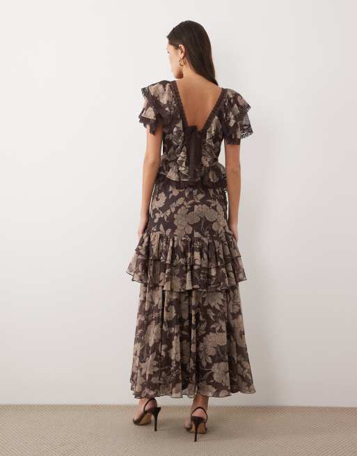ASOS DESIGN - Robe évasée volantée à imprimé floral avec bords ornementés et dos ouvert - Marron, 4 de 4