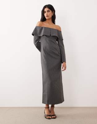 ASOS DESIGN - Robe fourreau mi-longue à rayures fines et épaules dénudées - Gris
