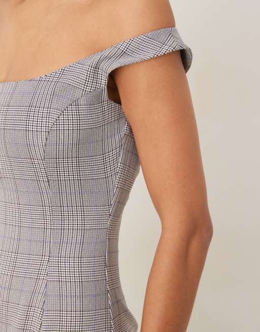 ASOS DESIGN - Robe fourreau mi-longue habillée à carreaux avec épaules dénudées - Taupe, 4 de 4
