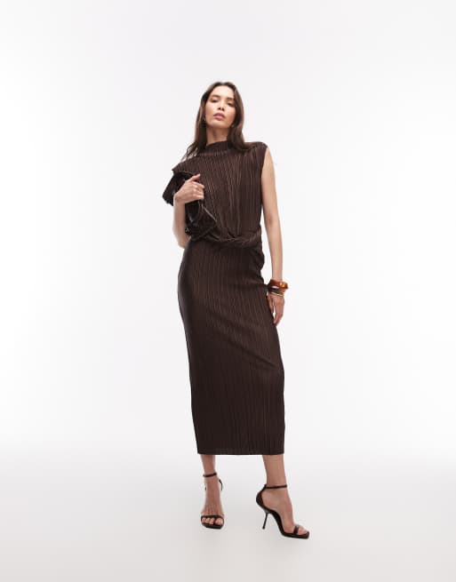 ASOS DESIGN - Robe fourreau mi-longue plissée à encolure bateau et détail torsadé à la taille - Chocolat, 2 de 4