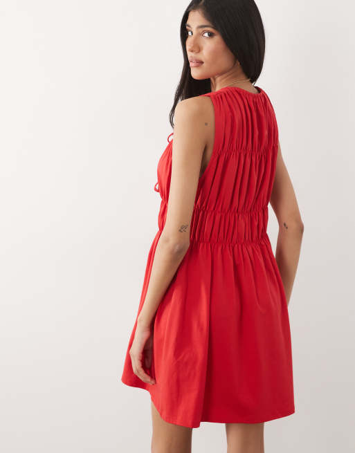 ASOS DESIGN - Robe froncée courte avec liens noués sur le devant - Rouge, 4 de 4