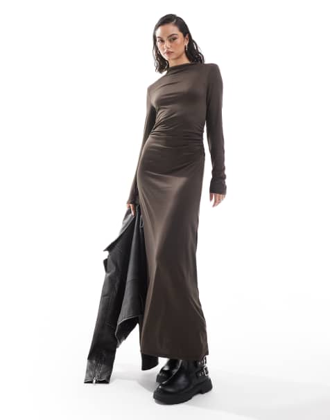 ASOS DESIGN - Robe longue à col montant bénitier - Chocolat - view 1