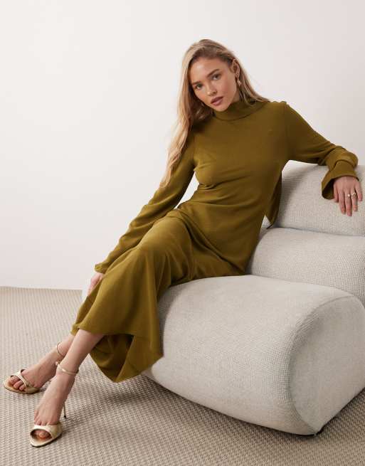 ASOS DESIGN - Robe longue à col montant façon foulard - Olive, 2 de 4