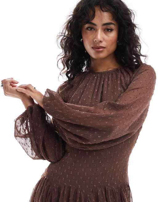 ASOS DESIGN - Robe longue à godets festonnés et col montant en jacquard dévoré - Chocolat, 2 de 4