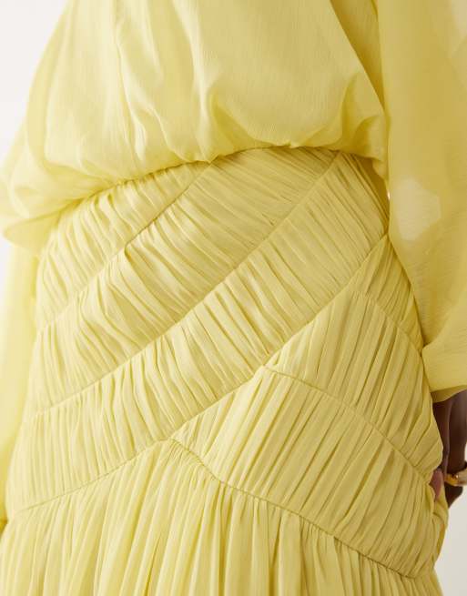 ASOS DESIGN robe longue à manches longues style blouson avec détail taille froncée en jaune, 3 de 4