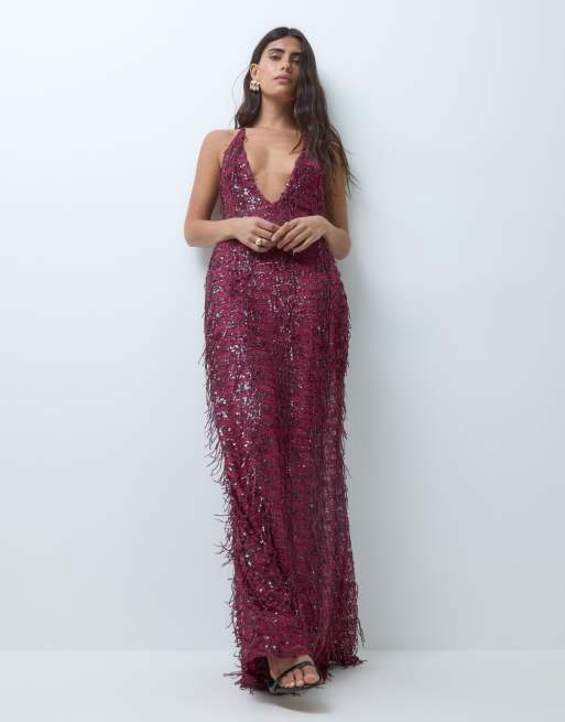 ASOS DESIGN robe longue à sequins et franges, décolleté très plongeant, couleur baie, 2 de 5