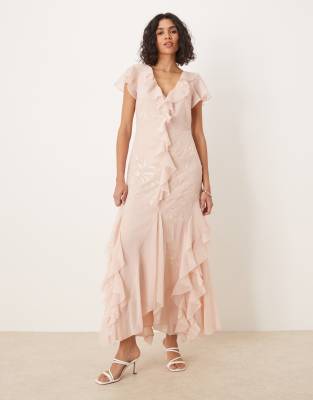 ASOS DESIGN - Robe longue à volants et manches ange avec broderies - Rose sombre