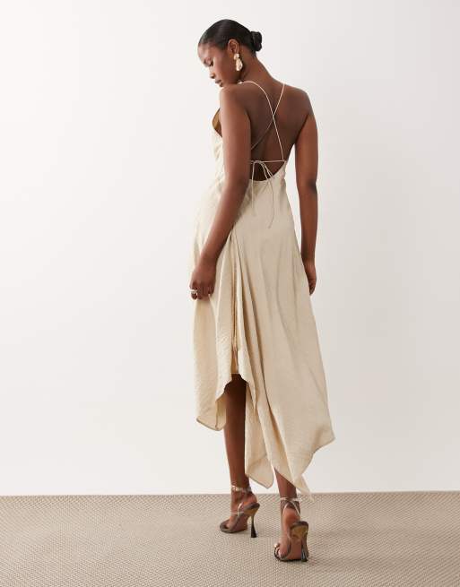 ASOS DESIGN - Robe longue asymétrique à col bénitier profond et dos ouvert - Taupe, 2 de 4