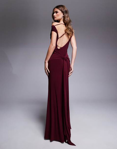 ASOS DESIGN - Robe longue asymétrique à épaule dénudées et lien dans le dos avec détail cœur en métal - Cassis - view 1