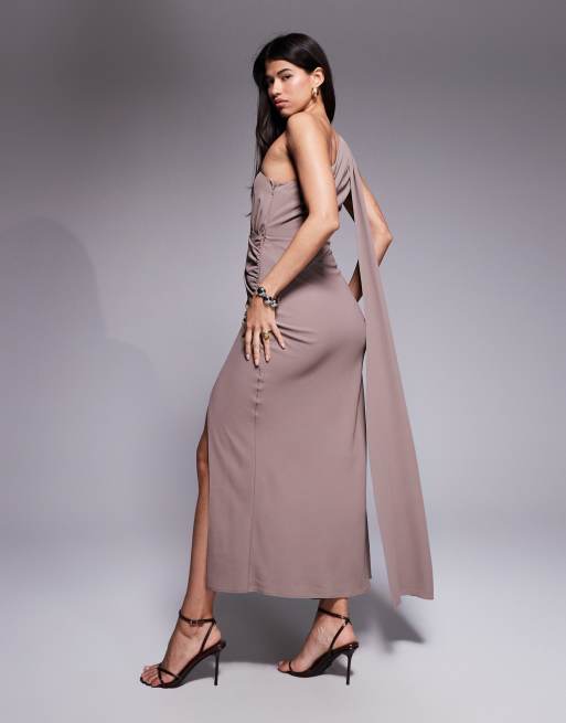 ASOS DESIGN - Robe longue asymétrique en crêpe à détail doré - Moka, 4 de 4