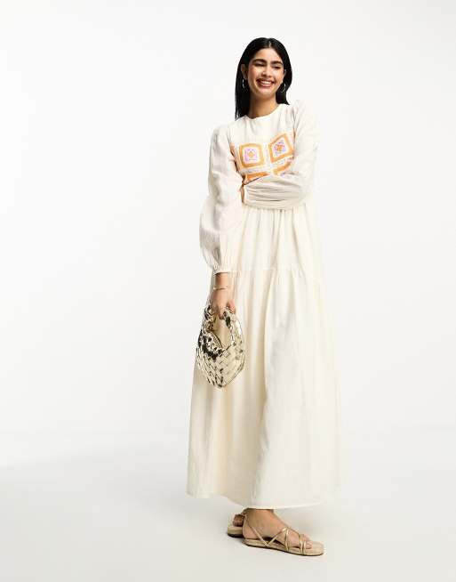 ASOS DESIGN - Robe longue avec corsage à broderies crochetées et manches longues bouffantes - Crème 