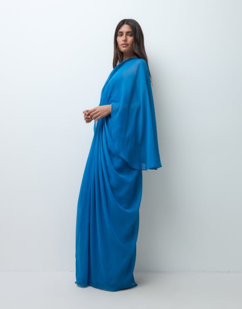 ASOS DESIGN robe longue bleu foncé avec corsage drapé façon cape, jupe, dos nu et détail à pompons - view 1