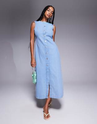 ASOS DESIGN - Robe longue boutonnée en jean à encolure ronde - Bleu délavé