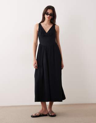Robe longue cintrée à la taille à col V et surpiqûres - Noir 42