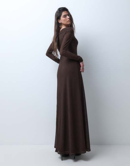 ASOS DESIGN robe longue côtelée à manches longues et encolure ronde dégagée avec taille en V basse, chocolat, 5 de 5