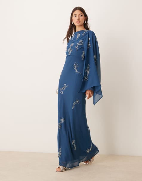 ASOS DESIGN - Robe longue coupée en biais à col bénitier et cape avec fleurs ornementées - Bleu foncé - view 1