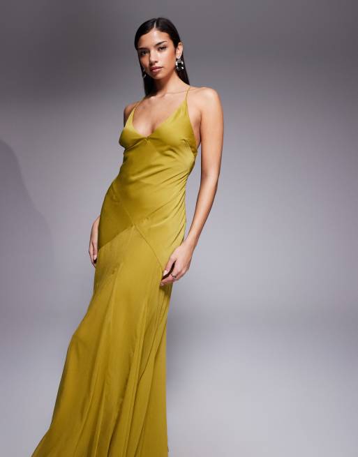 ASOS DESIGN - Robe longue coupée en biais à décolleté plongeant et godets - Olive, 3 de 4
