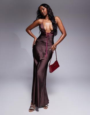 ASOS DESIGN - Robe longue coupée en biais avec bretelles fines et lien noué contrastant - Marron moka