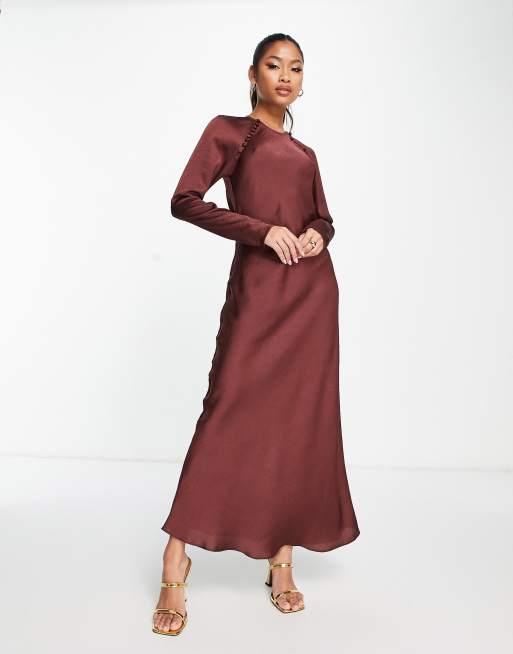 ASOS DESIGN Robe longue coup e en biais en satin avec boutons Bordeaux