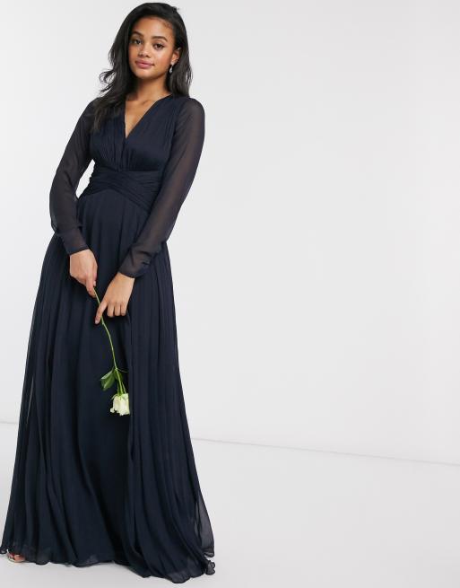 ASOS DESIGN Robe longue de demoiselle d honneur avec taille fronc e manches longues et jupe pliss e