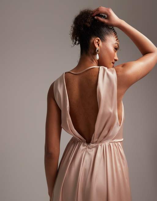 ASOS DESIGN Robe longue de demoiselle d honneur en satin avec corsage effet croise Blush