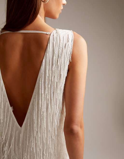 ASOS DESIGN - Robe longue de mariée sans manches ornée de franges avec perles et à décolleté plongeant - Ivoire, 4 de 6