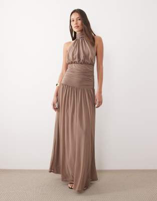 ASOS DESIGN - Robe longue dos nu à encolure montante blousante avec jupe évasée - Rose poudré