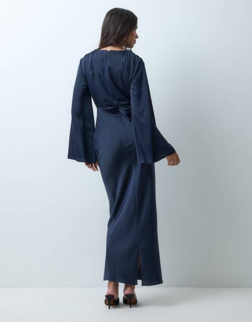 ASOS DESIGN robe longue drapée à manches évasées bleu marine, 5 de 5