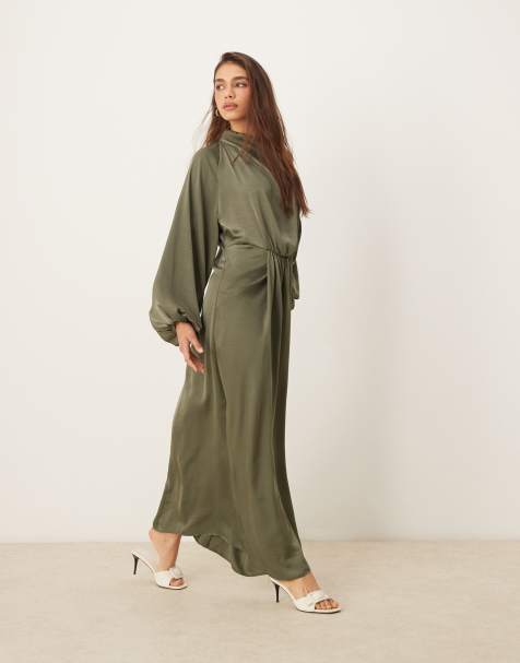 ASOS DESIGN - Robe longue effet drapé en satin avec manches blousantes - Olive - view 1