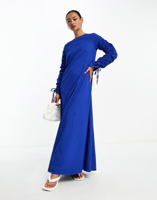ASOS DESIGN - Robe longue effet froissé à manches froncées - Bleu cobalt, 4 de 4