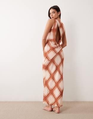 Robe longue effet lin à carreaux avec détail drapé ouvert au dos-multicolore 38