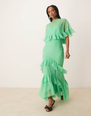 ASOS DESIGN - Robe longue en biais à volants avec superposition cape - Vert vif