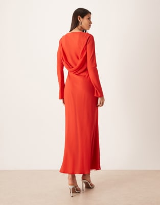 Robe longue en mousseline à dos bénitier - Rouge 38