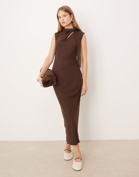 ASOS DESIGN - Robe longue en mousseline avec encolure nouée - Chocolat - view 1