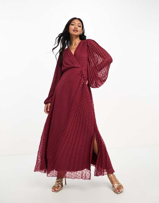 ASOS DESIGN Robe longue en mousseline plissee avec boutonnage Bordeaux metallise