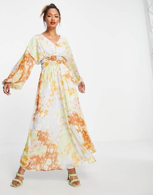 ASOS DESIGN - Robe longue en plumetis à imprimés fleuris variés avec dos-nu et taille froncée, 2 de 4