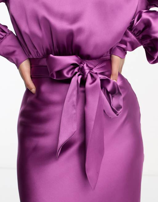 ASOS DESIGN - Robe longue en satin à col montant et ceinture - Magenta, 4 de 4