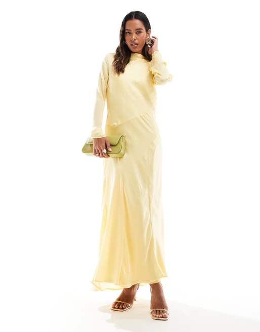 ASOS DESIGN - Robe longue en satin à col montant et surpiqûres - Beurre